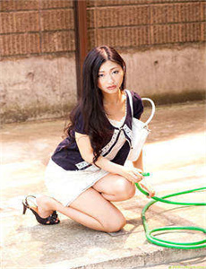 《男生女生视频的视频在线观看-大胸肌肉警察C18CM体育生》