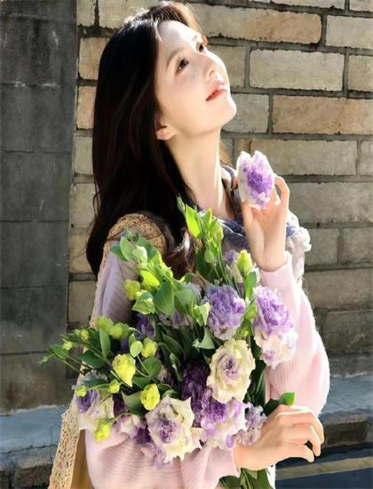 一个村子都是女人_五四班的新老师_子夜归在线观看