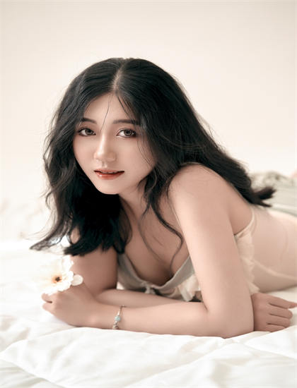 从技术角度看《铳火 第一季》：声音设计的解决拍摄难题的创新方案 推动影视技术的创新发展